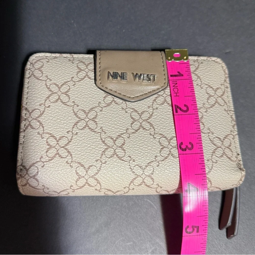 Nine West Cream and Tan Logo-Print Zip Wallet